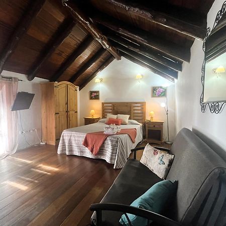 Stunning Rustic House El Pinar & Wifi Guest House ภายนอก รูปภาพ